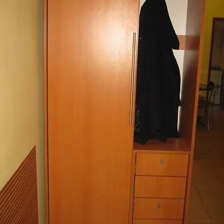 Flat In The Center *