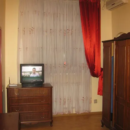 Flat In The Center * Odesa